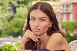 Phong cách mùa hè của 'Cô gái đẹp nhất thế giới'