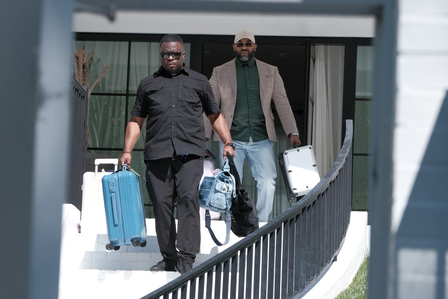 Đã bắt giữ nghi phạm xả súng vào căn biệt thự 367 tỷ đồng của Rihanna- Ảnh 6.