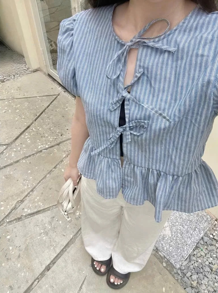 Hội mặc đẹp nhất thế giới bình chọn: Đây là chiếc áo sành điệu nhất để mặc cùng quần jeans- Ảnh 6.