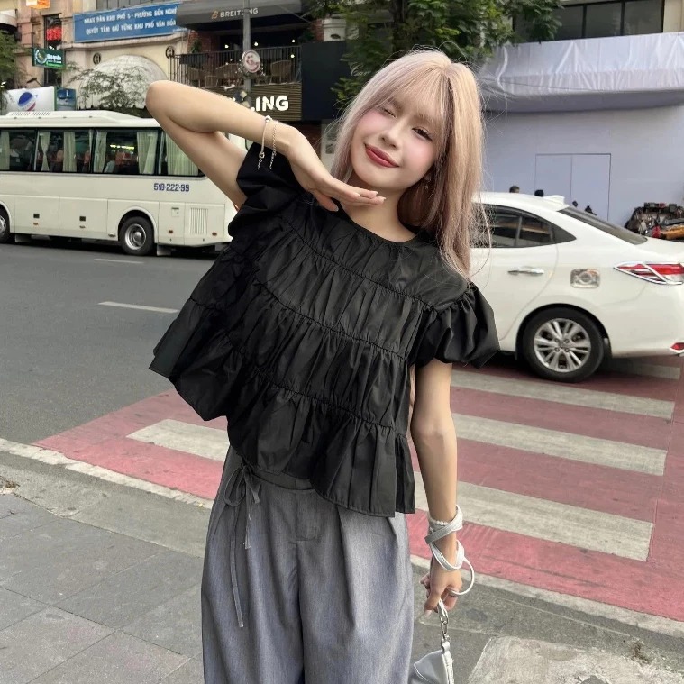 Hội mặc đẹp nhất thế giới bình chọn: Đây là chiếc áo sành điệu nhất để mặc cùng quần jeans- Ảnh 12.