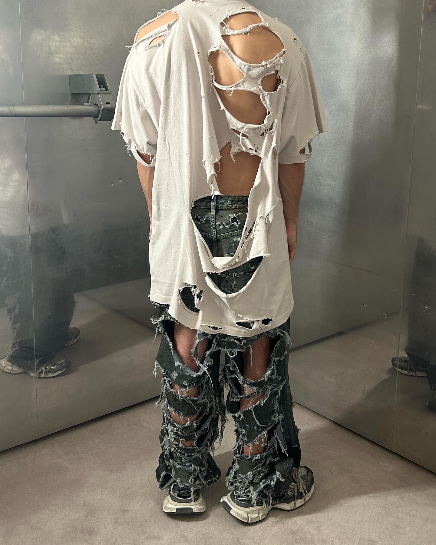 Tranh luận gay gắt về túi nylon Trương Tịnh Nghi cầm lên thảm đỏ: 47 triệu, ai mua?- Ảnh 13.