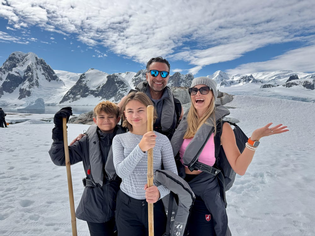 5 năm để con ăn ngủ ở 50 nước, 2 vợ chồng người Mỹ ân hận - 3