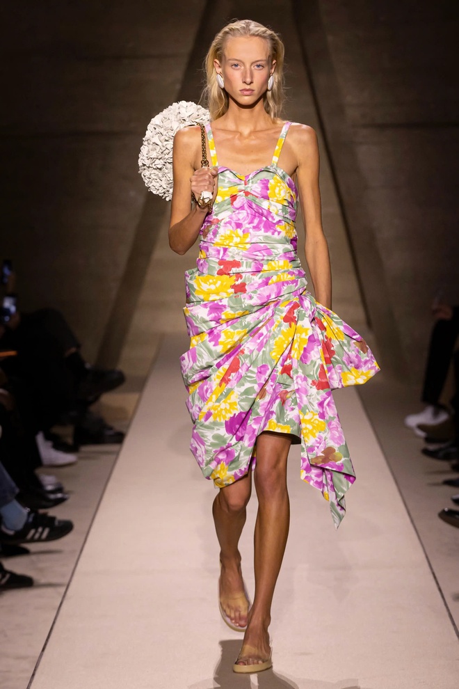 5 công thức phối đồ xuân hè được tìm kiếm nhiều nhất- Ảnh 7.