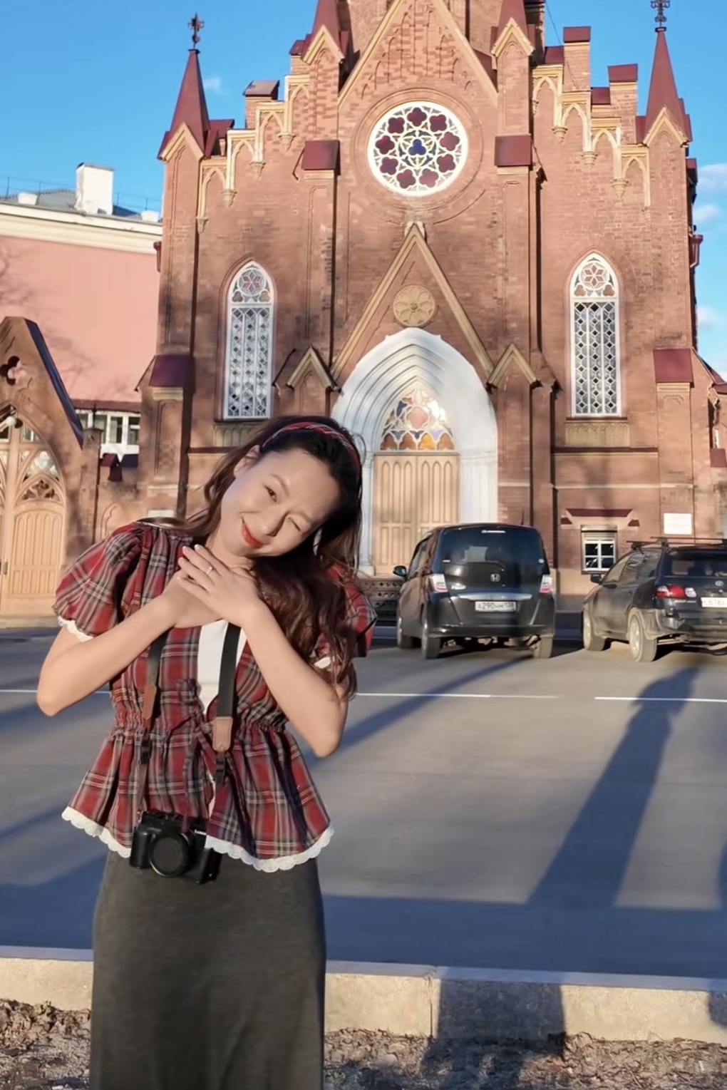 Khách Việt ngỡ ngàng khi đặt chân đến quốc gia có giá xăng rẻ hơn nước - 2