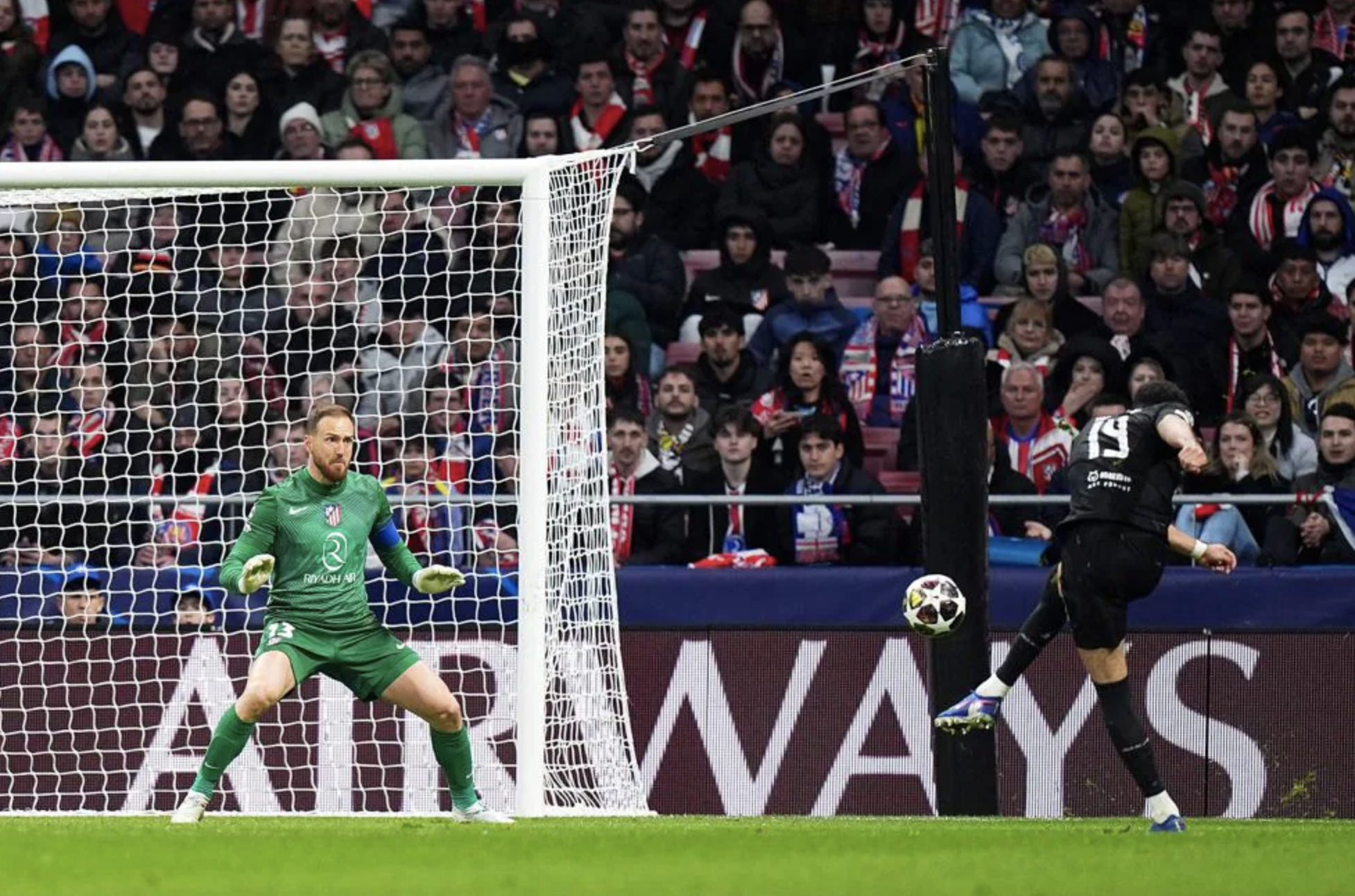 Tottenham thảm bại trước Atletico Madrid ở Champions League - Ảnh 7.