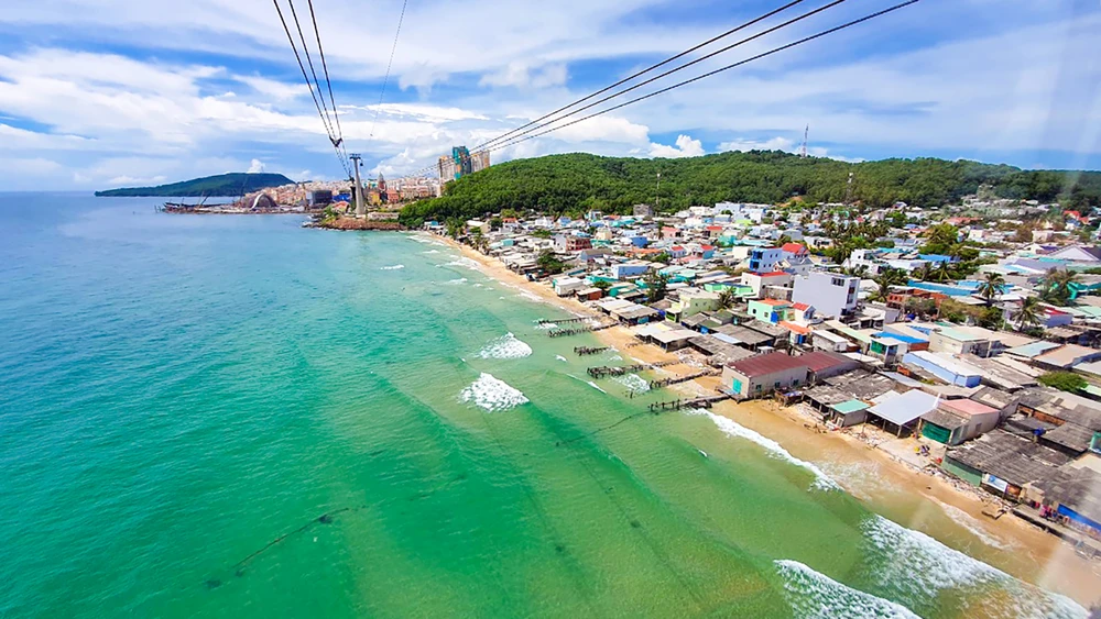 An Giang tập trung xây dựng Phú Quốc thành trung tâm du lịch sinh thái đẳng cấp quốc tế và phát triển các điểm du lịch nội địa trọng điểm. Ảnh: CHÂU ANH