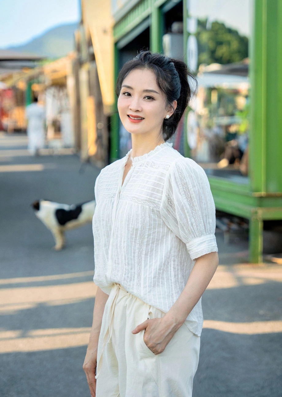 Không ai tin đây là nhan sắc thật của mỹ nhân đẹp nhất Hoàn Châu Cách Cách- Ảnh 5.