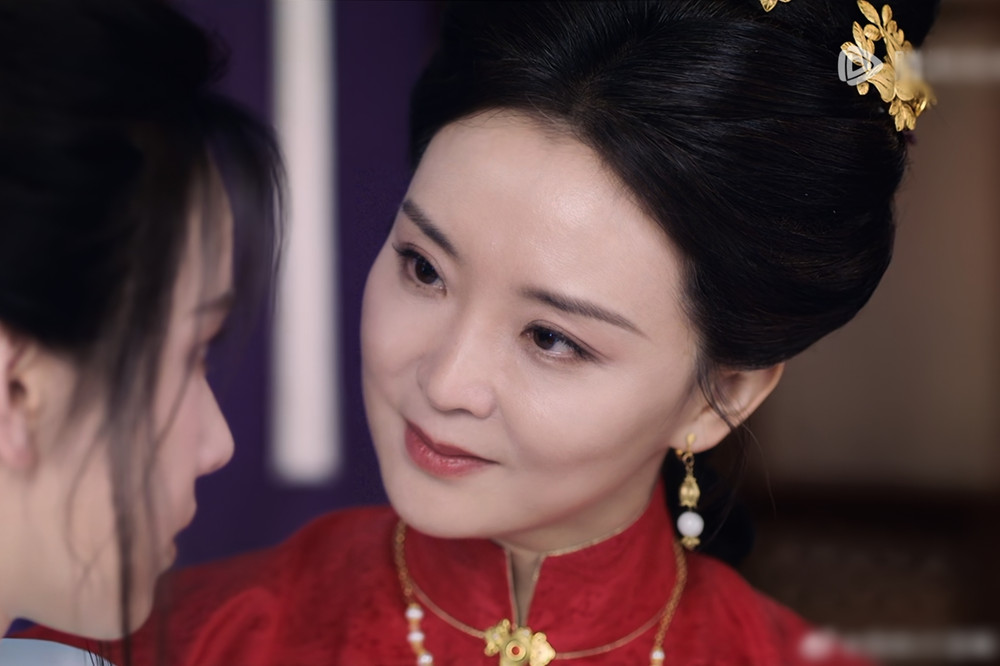 Không ai tin đây là nhan sắc thật của mỹ nhân đẹp nhất Hoàn Châu Cách Cách- Ảnh 6.