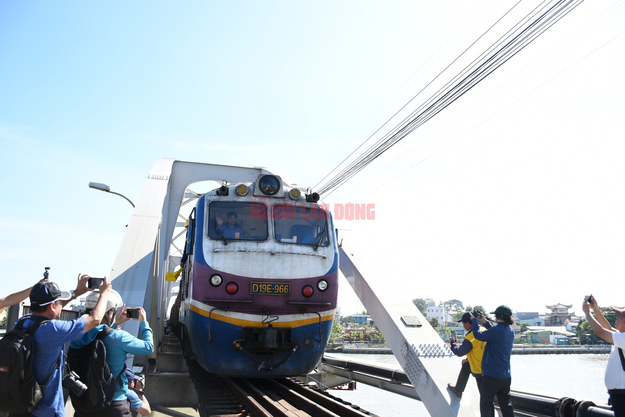 Sự cố cầu Ghềnh khắc phục thành công , tàu chạy qua an toàn sau 5 ngày gián đoạn - Ảnh 10.