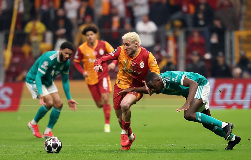 Liverpool gục ngã tại Thổ Nhĩ Kỳ, Galatasaray nắm lợi thế - 2