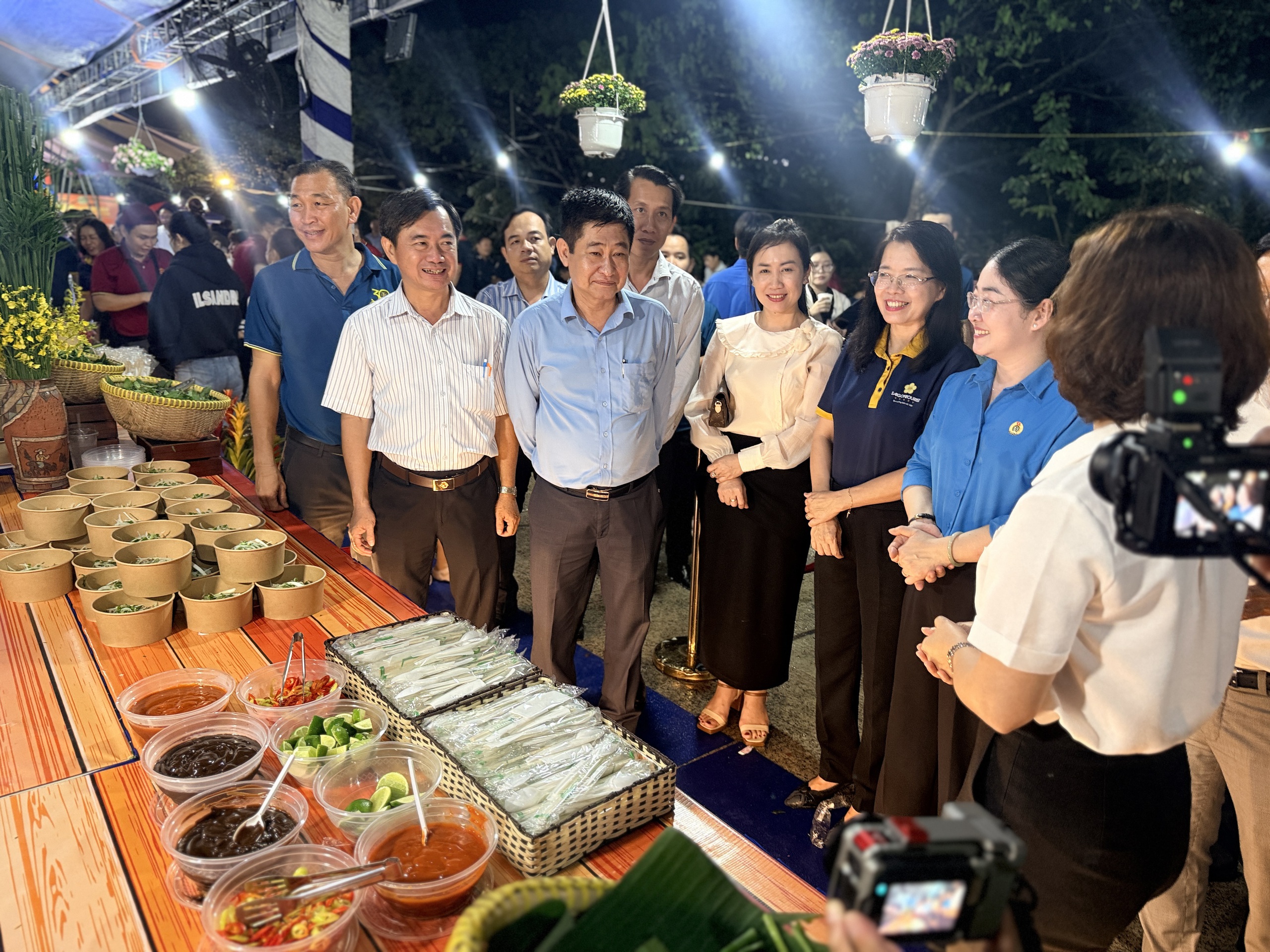 Bà Nguyễn Thị Ánh Hoa: Hơn 25 năm nỗ lực đóng góp cho sự phát triển TP.HCM- Ảnh 2.