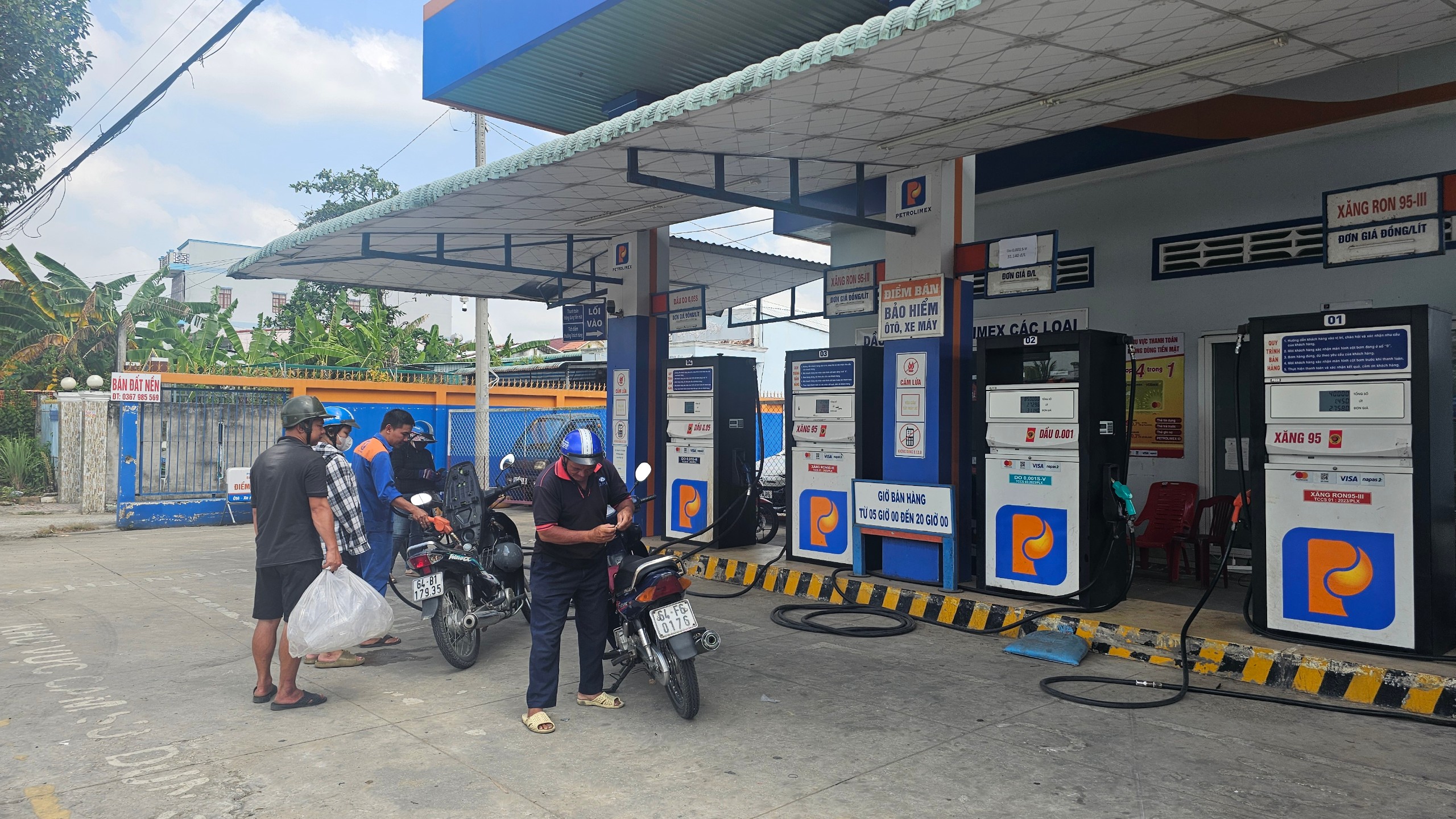 Vĩnh Long: Họp các thương nhân xăng dầu, đảm bảo nguồn cung- Ảnh 2.