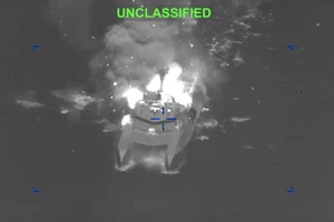 Chiến sự Trung Đông ngày 12: Mỹ làm rõ yêu cầu ‘đầu hàng vô điều kiện’, tuyên bố phá hủy 16 tàu rải thủy lôi của Tehran; Triều Tiên lên tiếng về tân Lãnh tụ Tối cao Iran