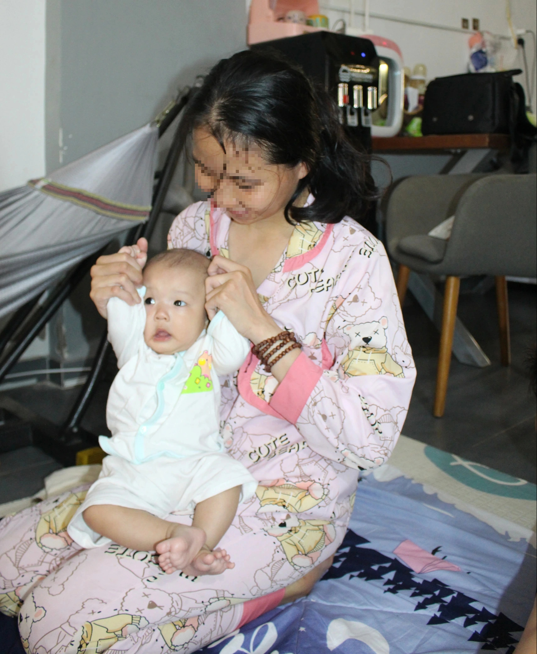 Gạo, Khoai, Bắp và những người mẹ đơn thân chưa kịp hết tuổi sinh viên
- Ảnh 3.