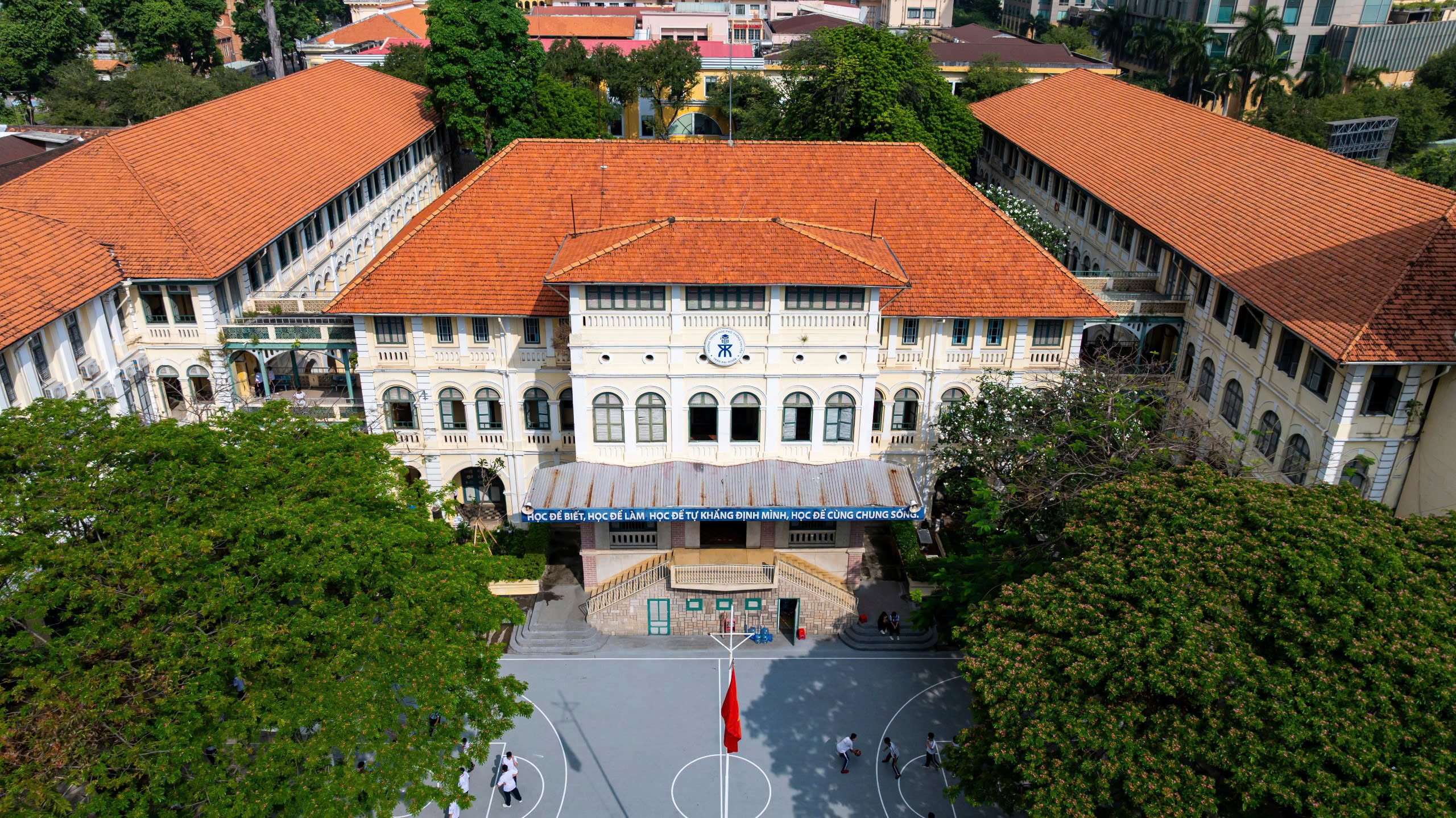 Trường dòng 150 tuổi dành cho nam sinh đầu tiên ở TP.HCM có gì đặc biệt?- Ảnh 3.