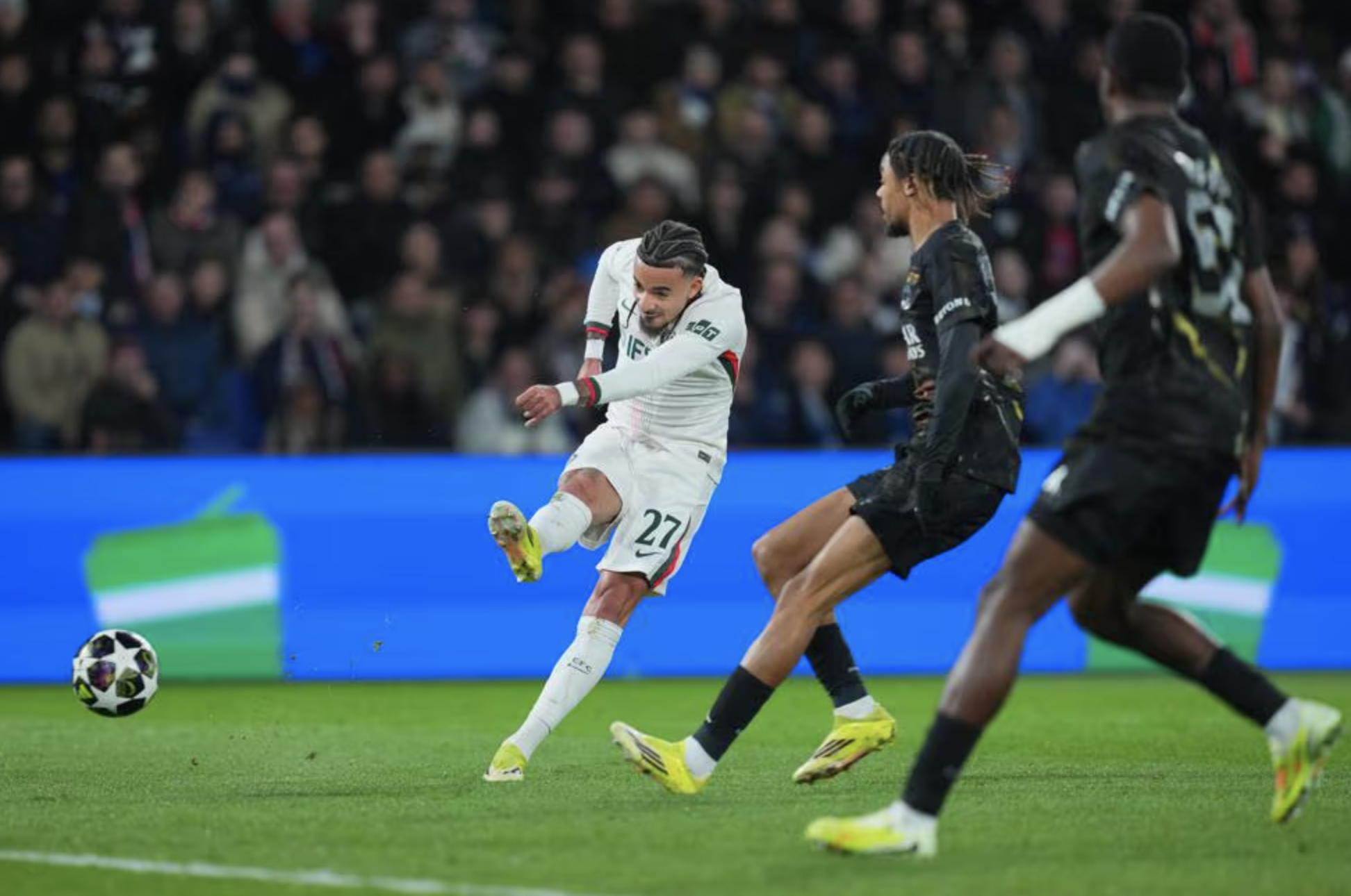 Chelsea thua thảm trên đất Pháp, PSG mơ vé tứ kết Champions League - Ảnh 3.