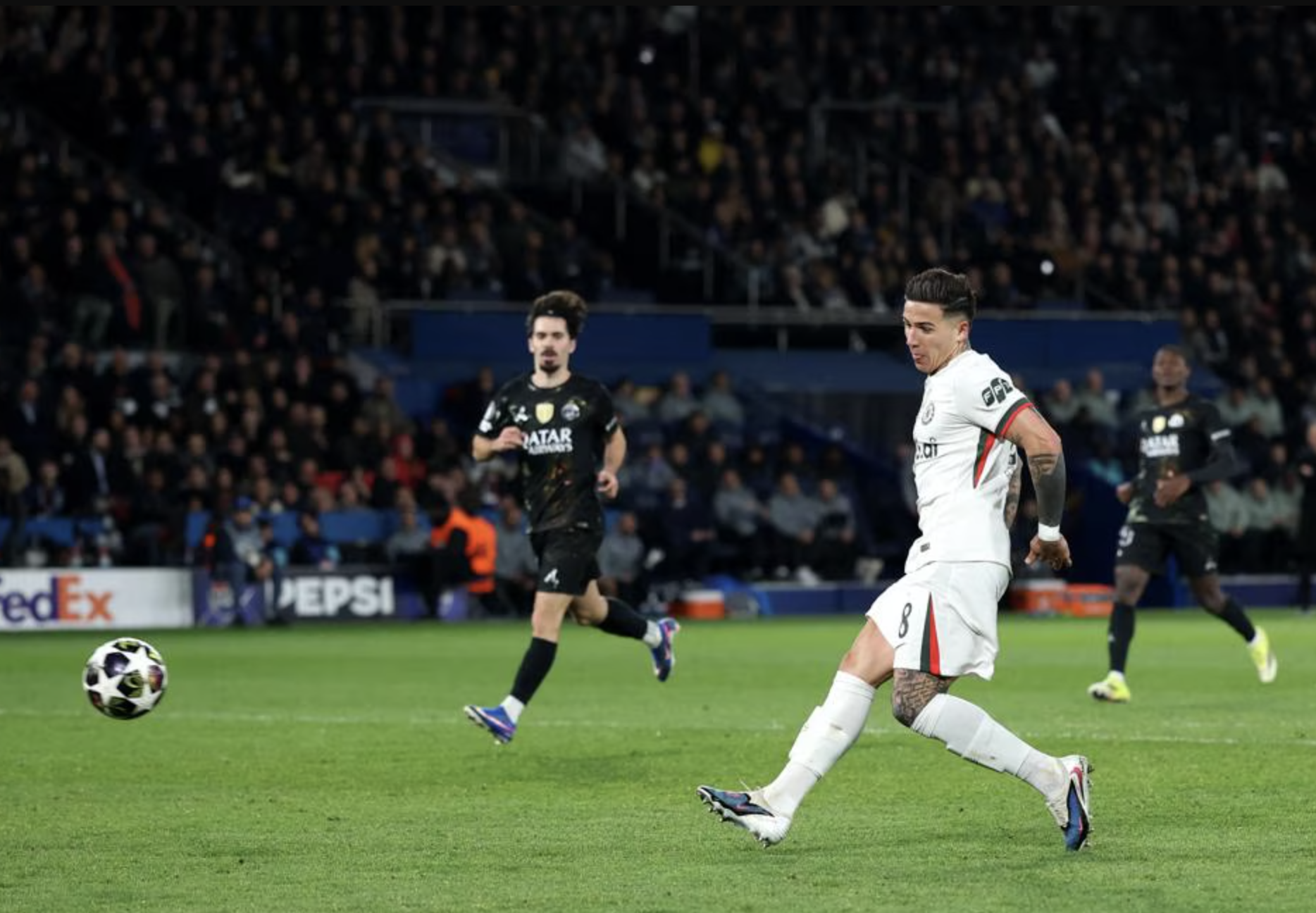 Chelsea thua thảm trên đất Pháp, PSG mơ vé tứ kết Champions League - Ảnh 5.