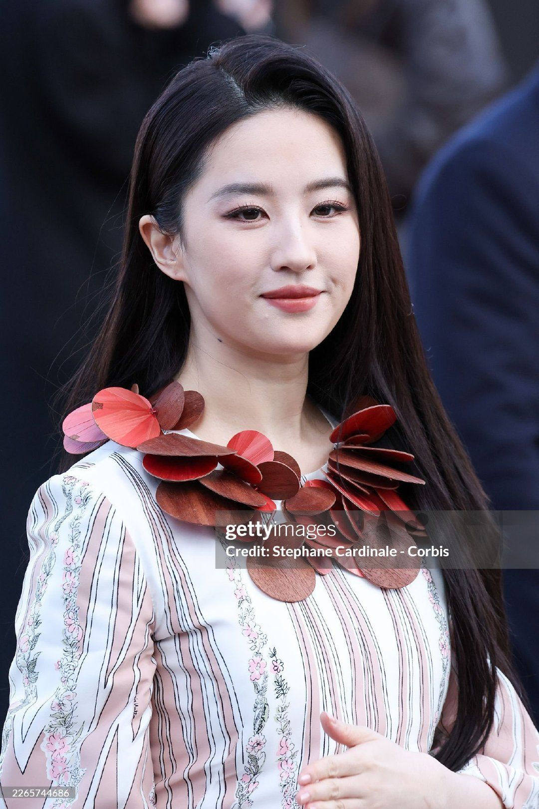 Lưu Diệc Phi bị chê sến súa nhưng mang về 210 tỷ khi xuất hiện- Ảnh 4.