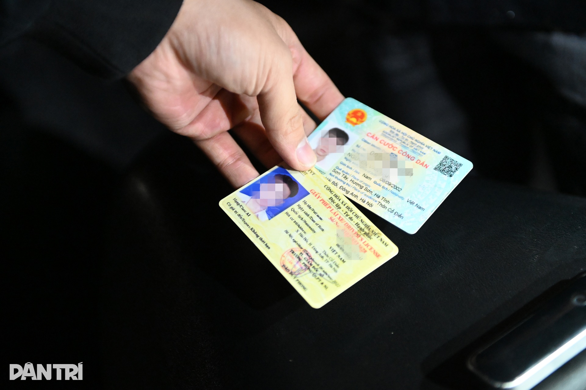 Có tật giật mình, nam thanh niên vội vã quay đầu khi thấy 141 Hà Nội - 8