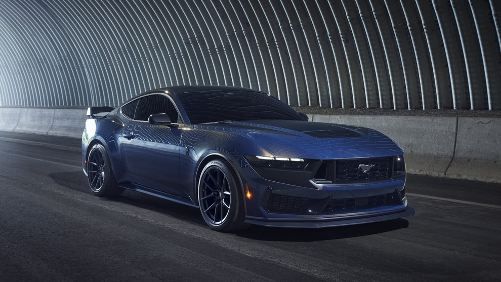 CEO Ford: “Chúng tôi sẽ không bao giờ loại bỏ Mustang số sàn” - 2