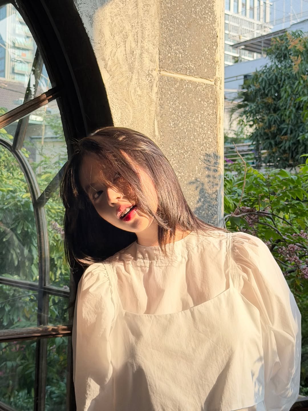 Thanh Thủy mê váy áo local brand: Giá bình dân nhưng sành điệu hết nước chấm- Ảnh 2.