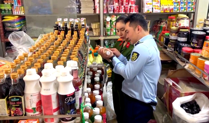 Bất thường tiệm tạp hóa bán ruốc heo giá chỉ hơn 100 ngàn đồng/kg - Ảnh 2.