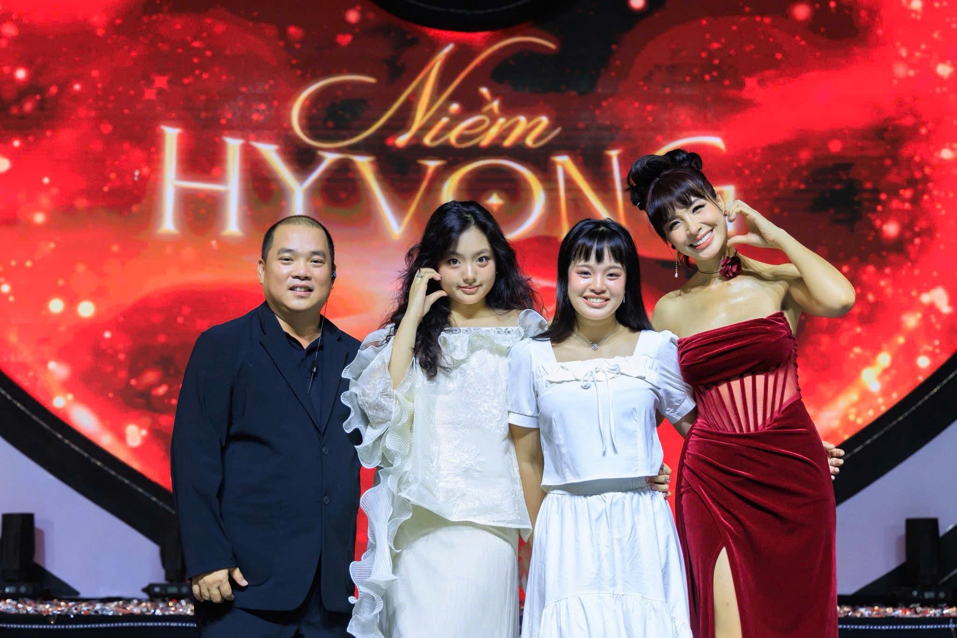 Hôn nhân 20 năm Thúy Hạnh - Minh Khang: Từng vay tiền cưới, U50 ở biệt thự - 5