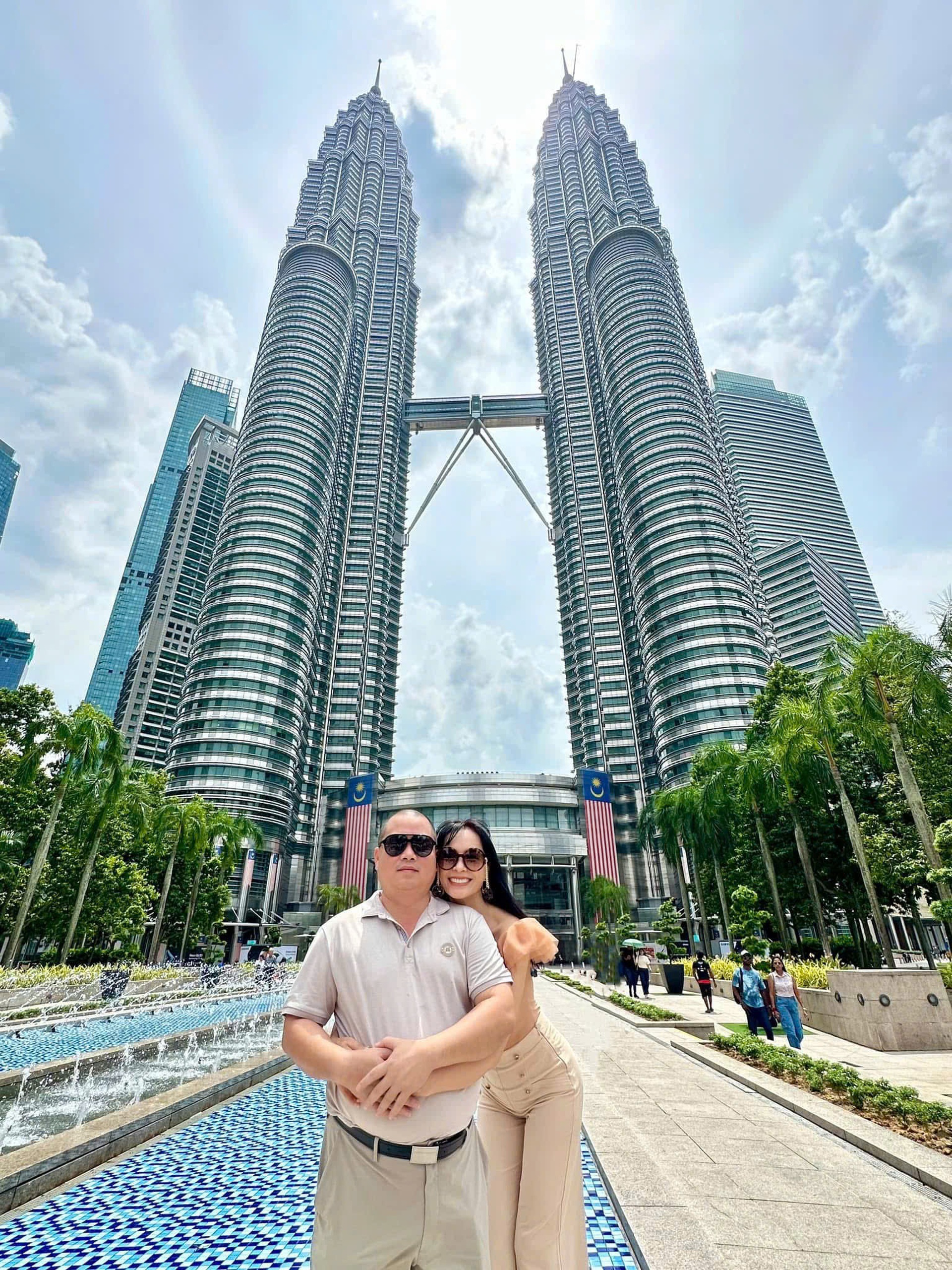 Hôn nhân 20 năm Thúy Hạnh - Minh Khang: Từng vay tiền cưới, U50 ở biệt thự - 6