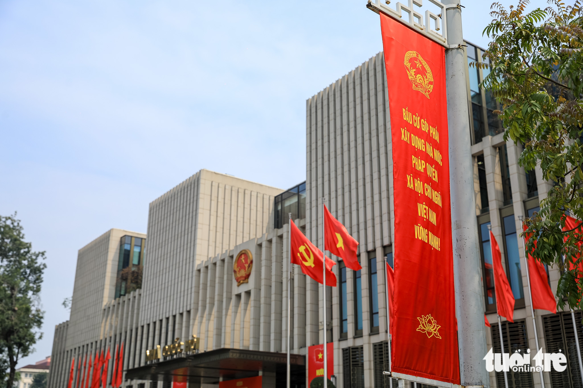 Hà Nội rực rỡ chào đón 'Ngày hội non sông' - Ảnh 8.