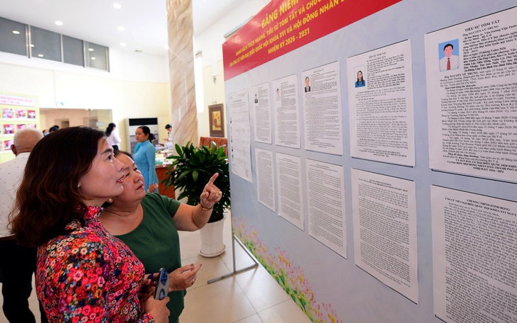 Đường phố Hà Nội rực rỡ, trang hoàng trước ngày bầu cử  - Ảnh 18.