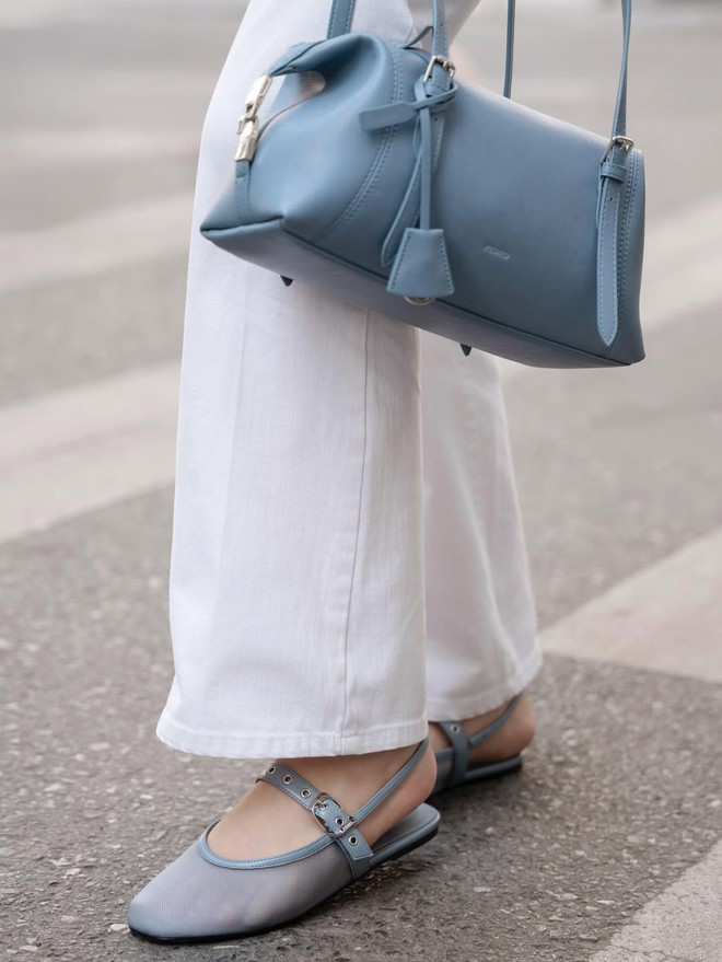 Giày bệt đơn giản nhưng đủ sức tạo nên phong cách cuốn hút- Ảnh 2.