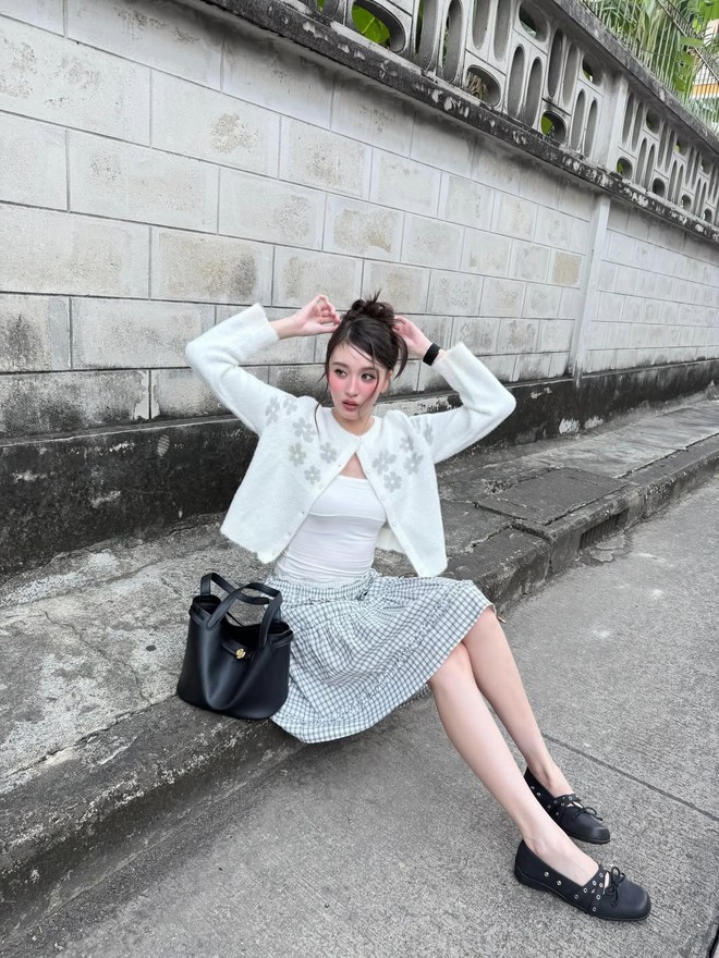 Giày bệt đơn giản nhưng đủ sức tạo nên phong cách cuốn hút- Ảnh 7.