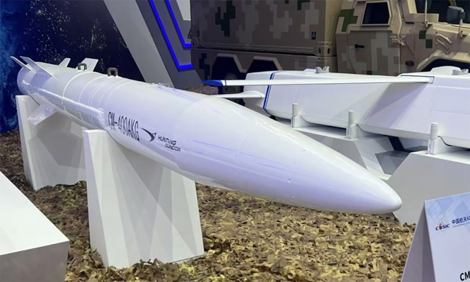 Mô hình biến thể chống radar CM-400AKG tại một triển lãm ở Trung Quốc năm 2024. Ảnh: VGC