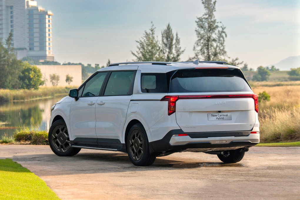 Cơ hội sở hữu xe New Carnival Hybrid Premium trong tháng 3 với giá từ 1,519 tỷ đồng - 4