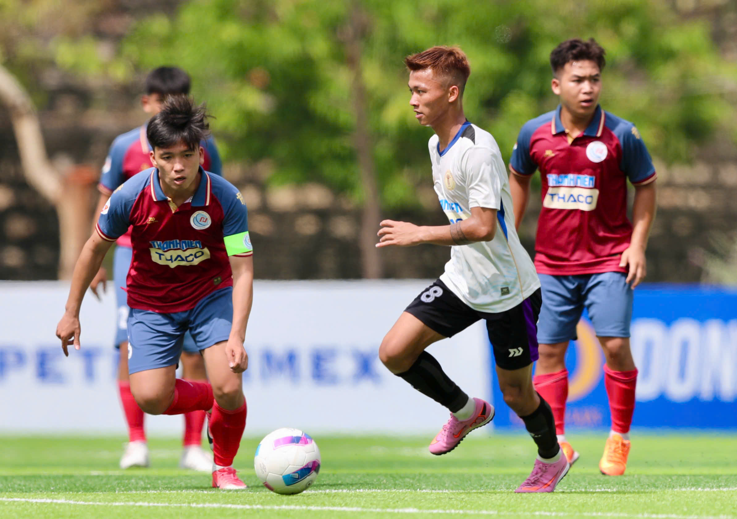 Đương kim vô địch thị uy sức mạnh bằng 'mưa' bàn thắng- Ảnh 4.