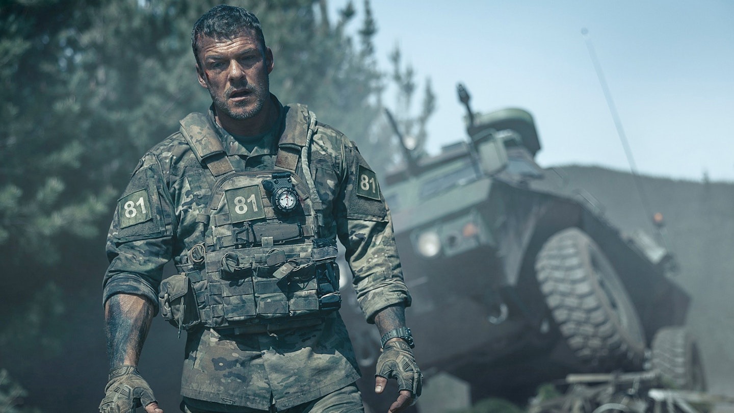 Đang có 1 bom tấn cực hot làm chao đảo toàn cầu: Nam chính vừa đẹp vừa ngầu, khán giả 93 nước lao vào xem- Ảnh 6.