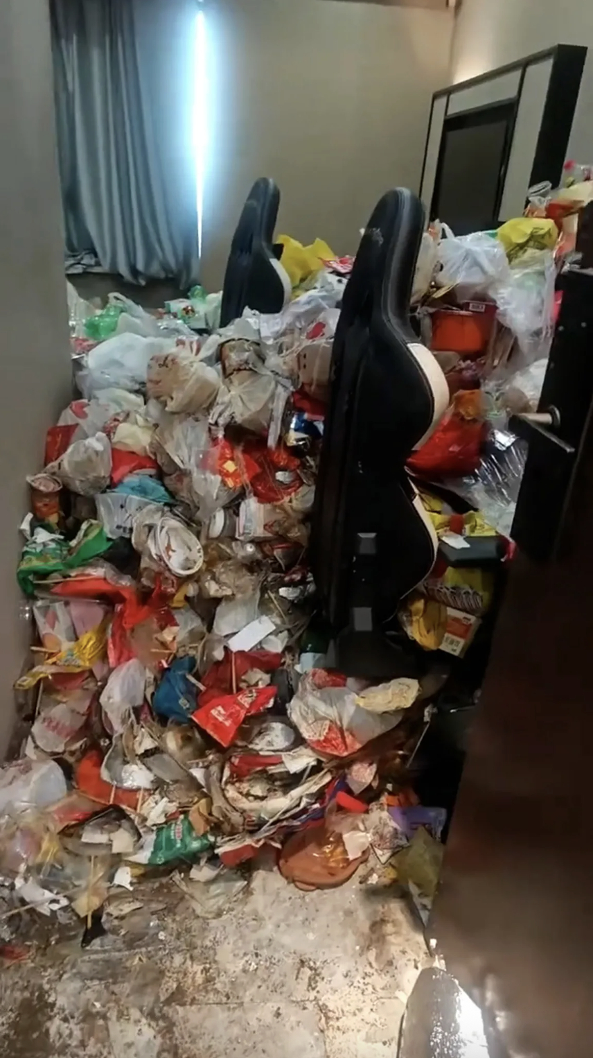 Game thủ thuê khách sạn ở lì suốt 2 năm, giấy vệ sinh đã dùng chất cao như núi trong phòng- Ảnh 2.