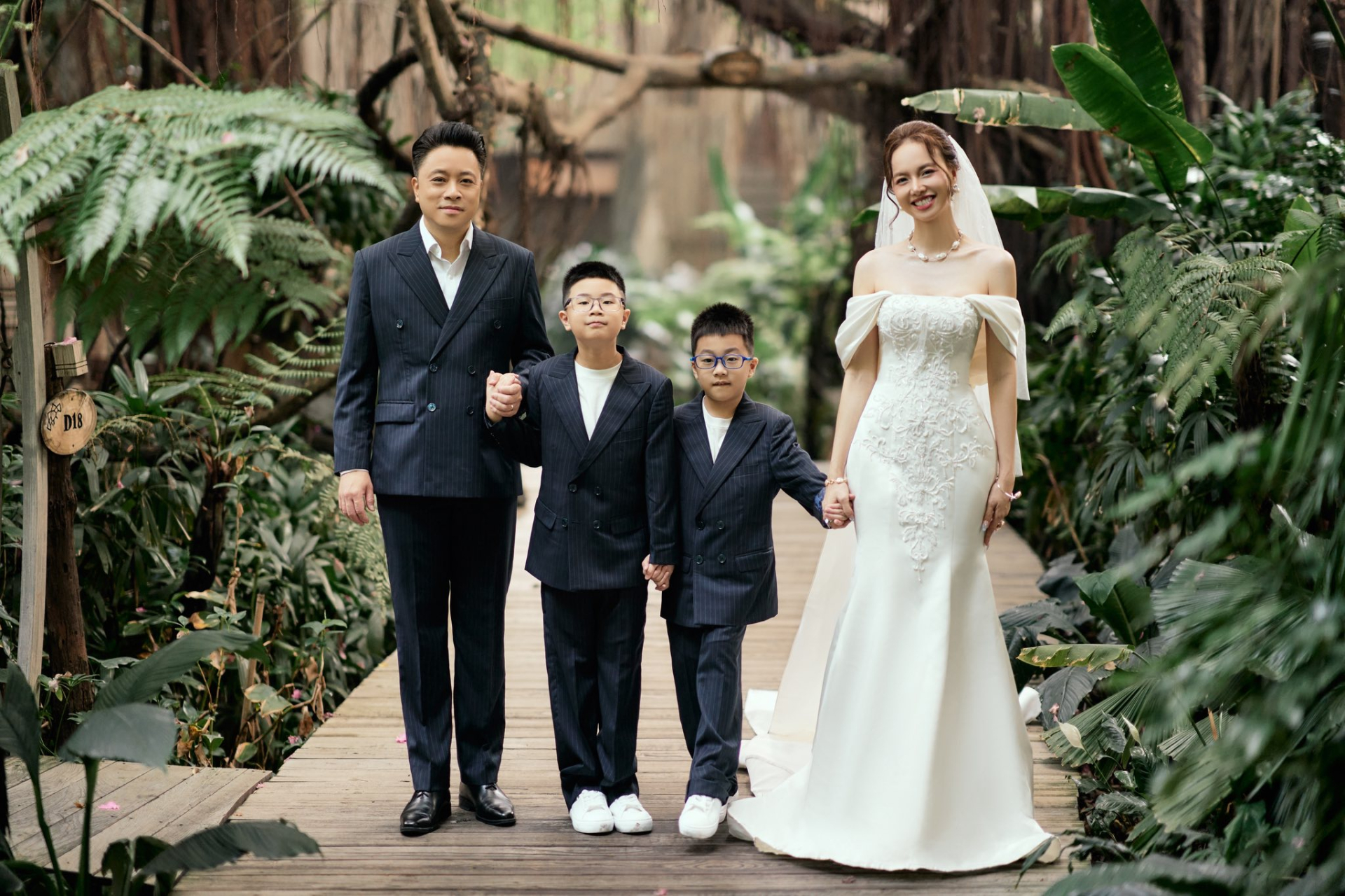 Mỹ nhân Việt kỷ niệm 10 năm kết hôn với đạo diễn trăm tỷ- Ảnh 6.