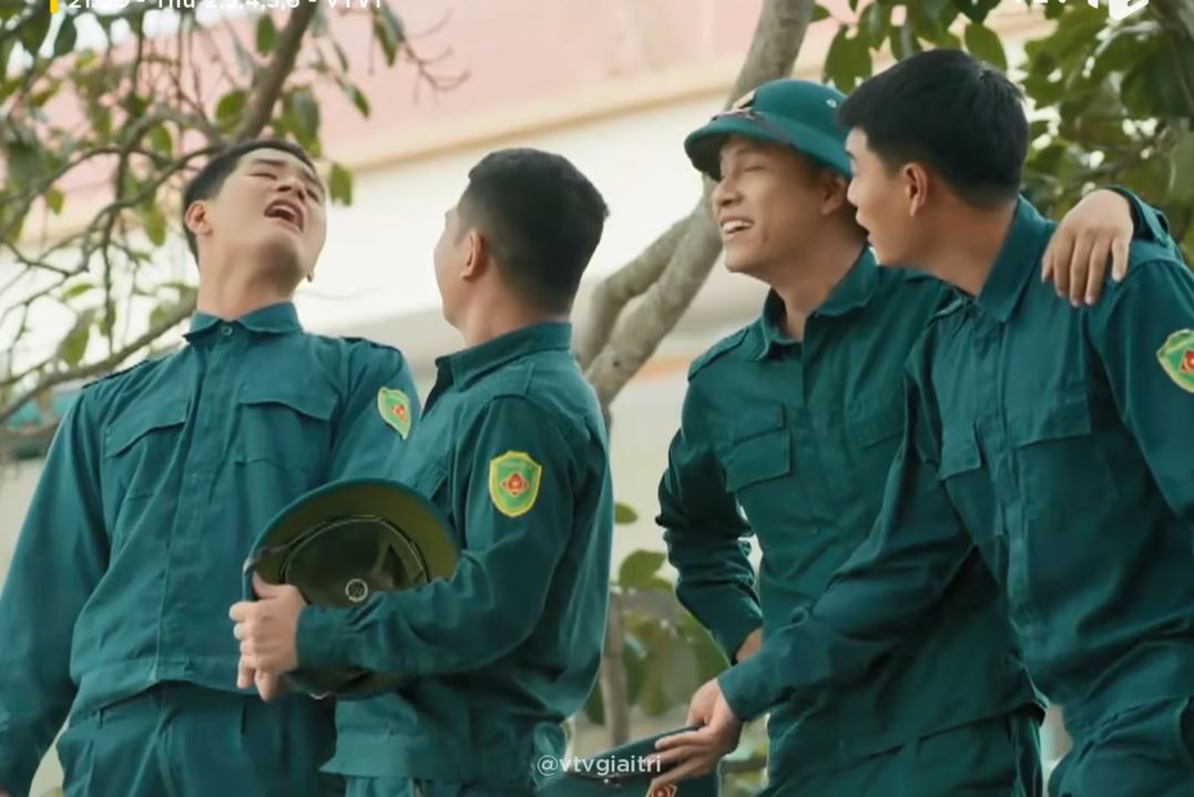 Đây là cảnh phim Việt hài hước nhất tuần qua: Ẵm 3 triệu view nhờ một ca khúc nhạc chế, ai nghe cũng cười lăn lộn- Ảnh 3.