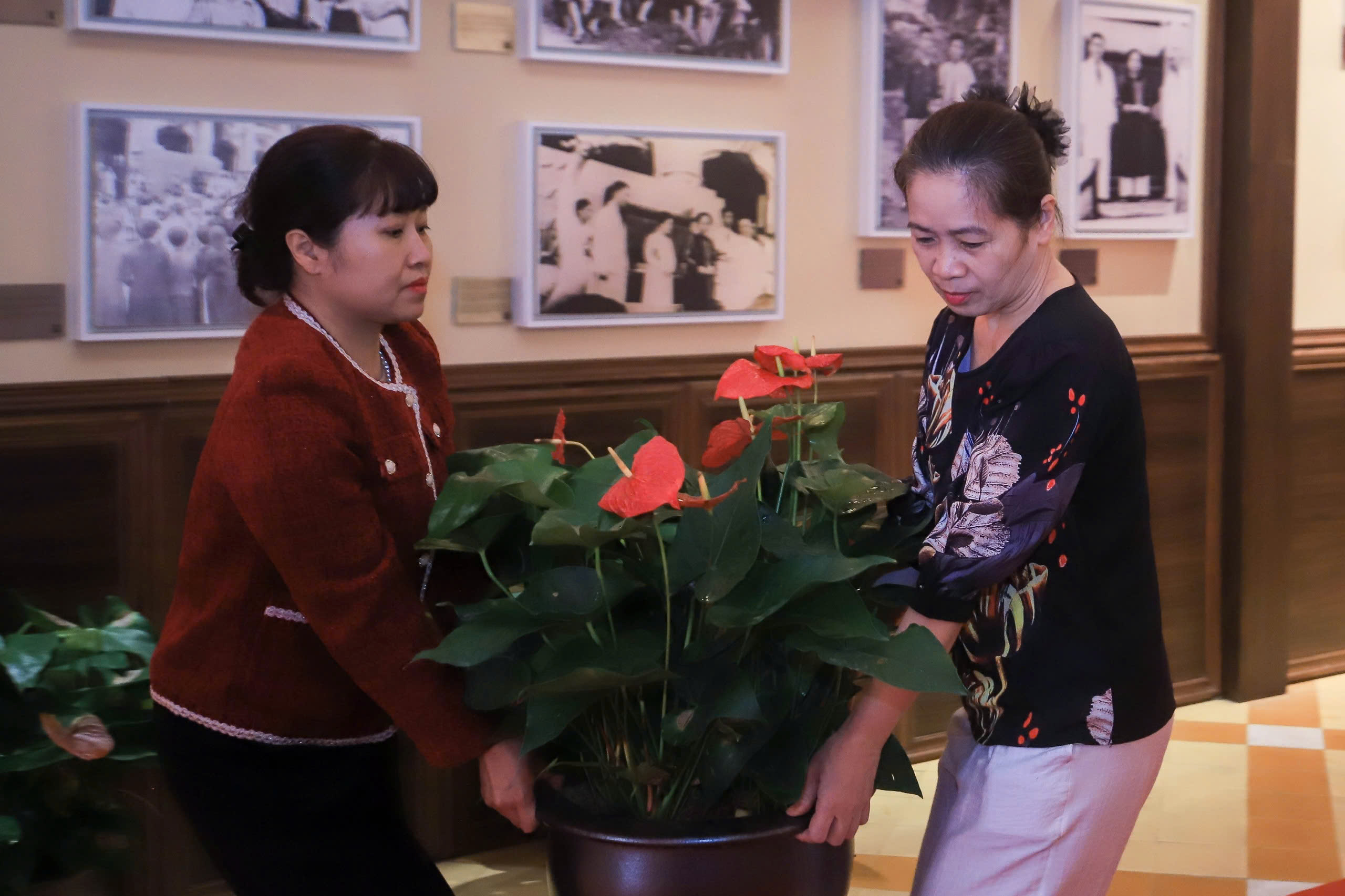 Không khí chuẩn bị bầu cử Quốc hội 2026 tại Hà Nội rộn ràng và sôi động - Ảnh 2.