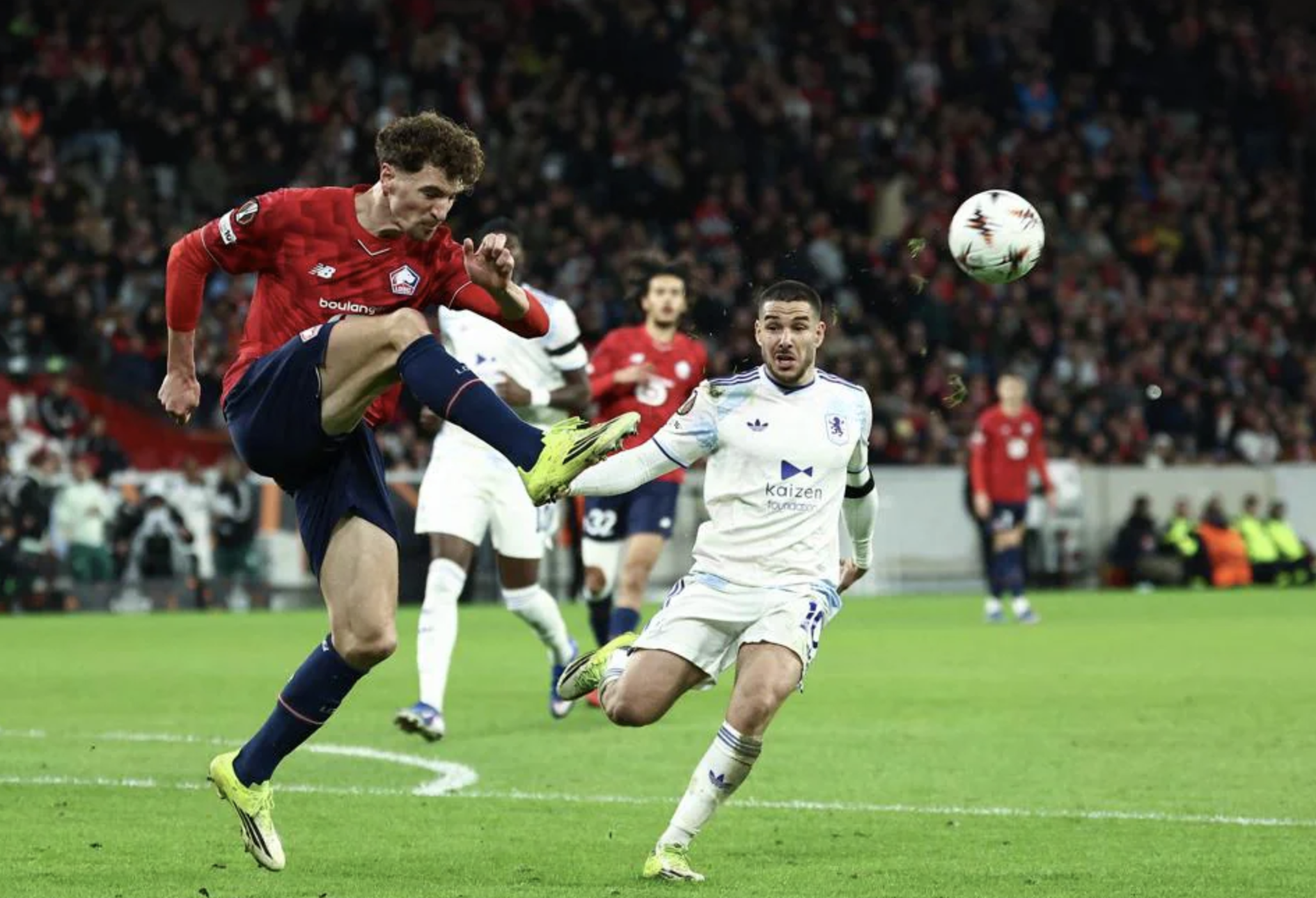 Ollie Watkins tỏa sáng, Aston Villa chiếm lợi thế tại Europa League - Ảnh 4.