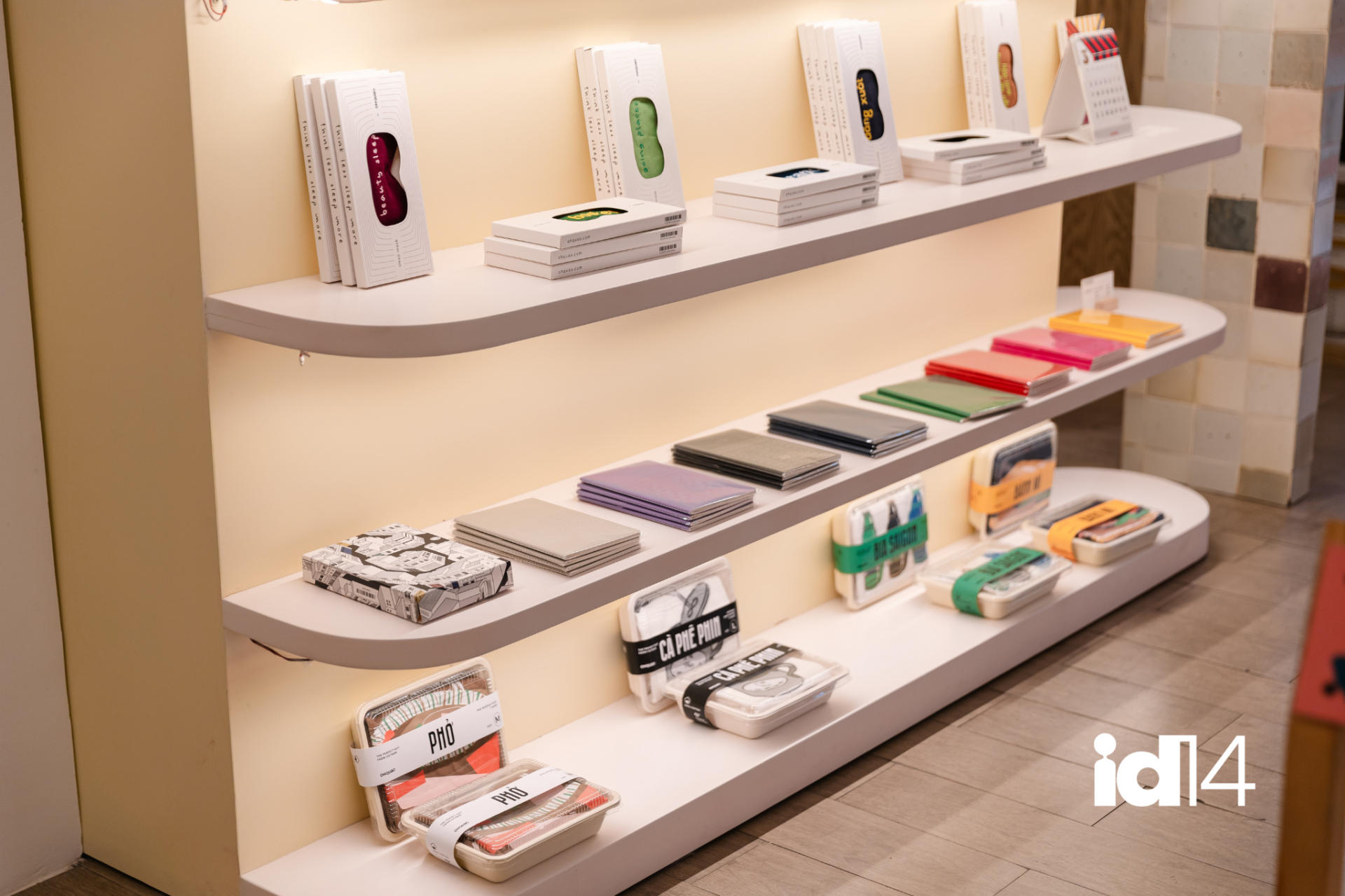 “Bán quà lưu niệm mà khách chốt đơn hàng chục triệu” - Bên trong hệ sinh thái 150 nghệ sĩ Việt của OHQUAO và tham vọng vươn ra quốc tế- Ảnh 5.