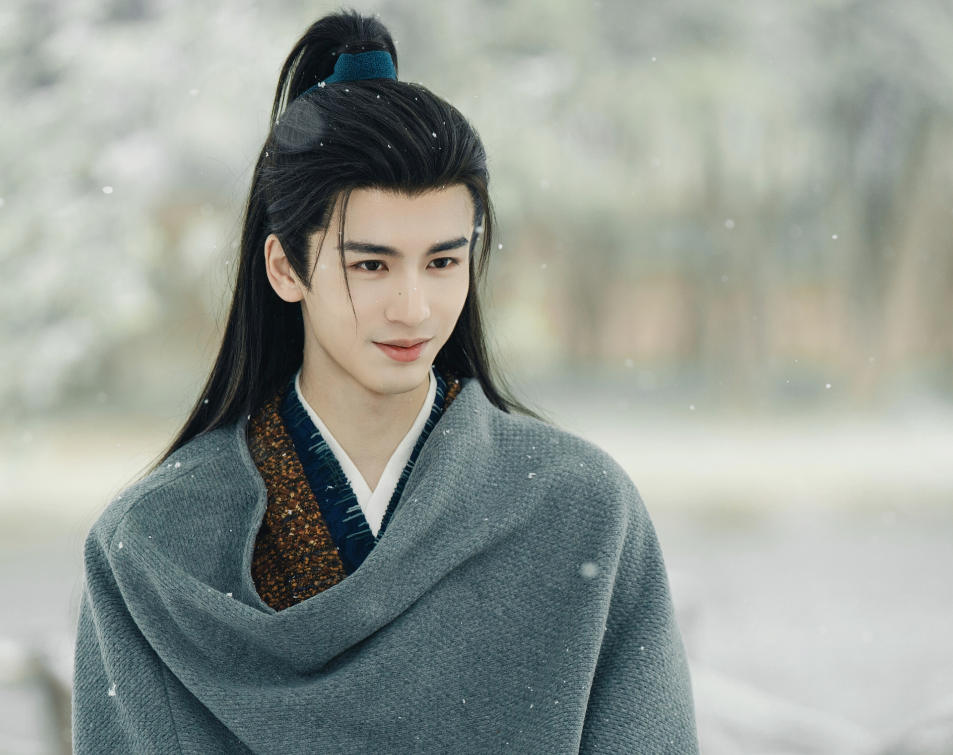 Quá bất lực với Trục Ngọc: Càng ngày càng lố lăng, nam chính diễn dở còn thích phông bạt- Ảnh 4.