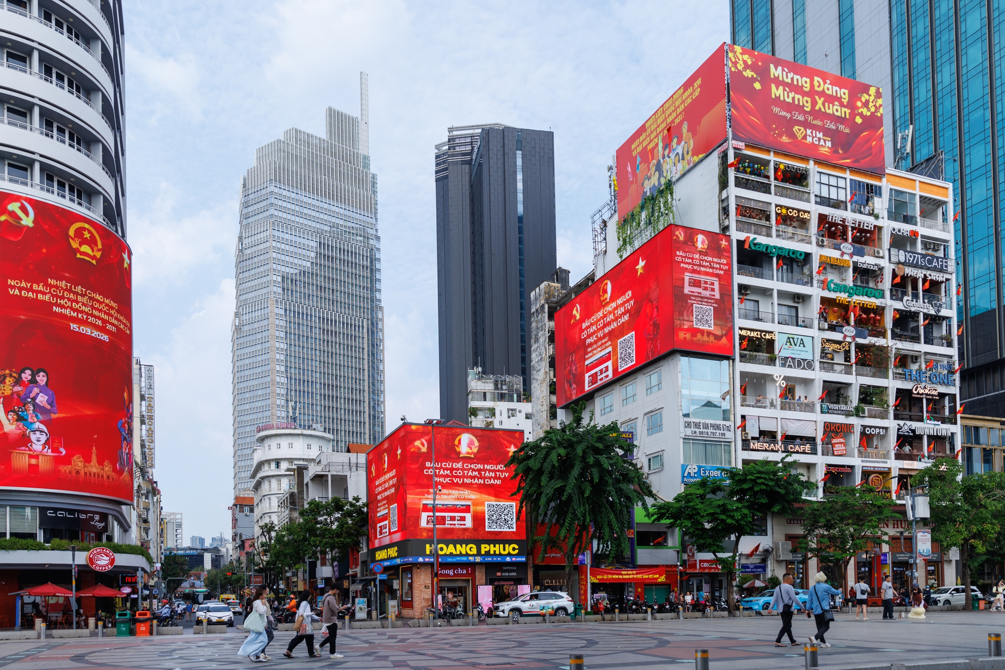 Thành phố rực đỏ cờ hoa, không khí Ngày hội bầu cử đang đến rất gần!- Ảnh 16.