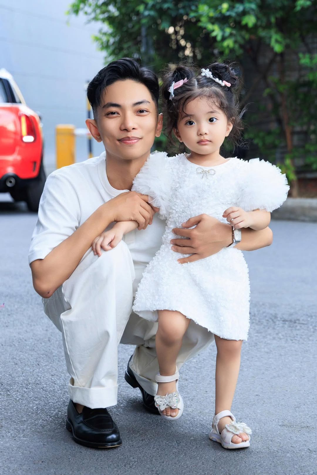 Giờ mới biết Lisa nhà Khánh Thi - Phan Hiển xinh như 