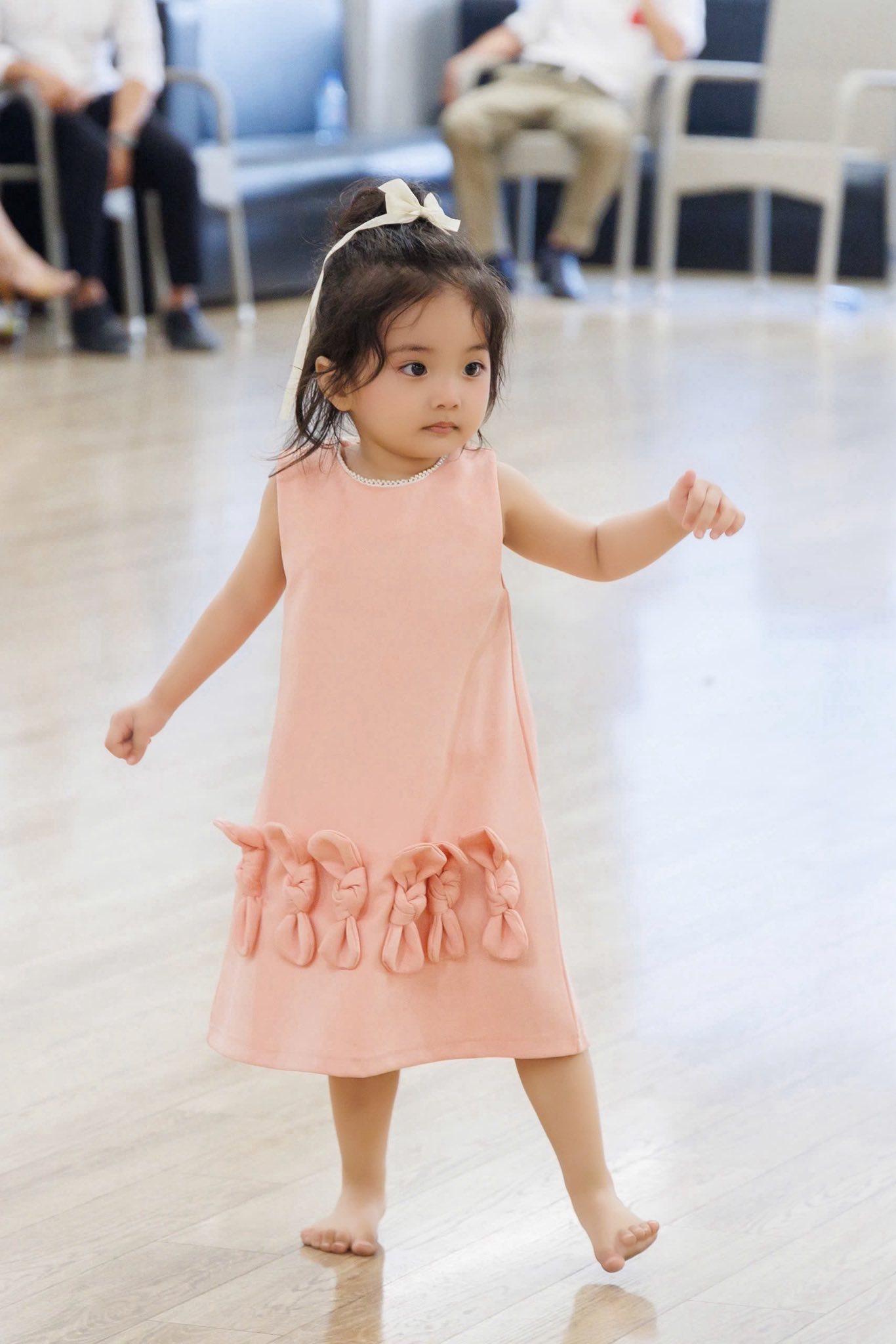 Giờ mới biết Lisa nhà Khánh Thi - Phan Hiển xinh như 