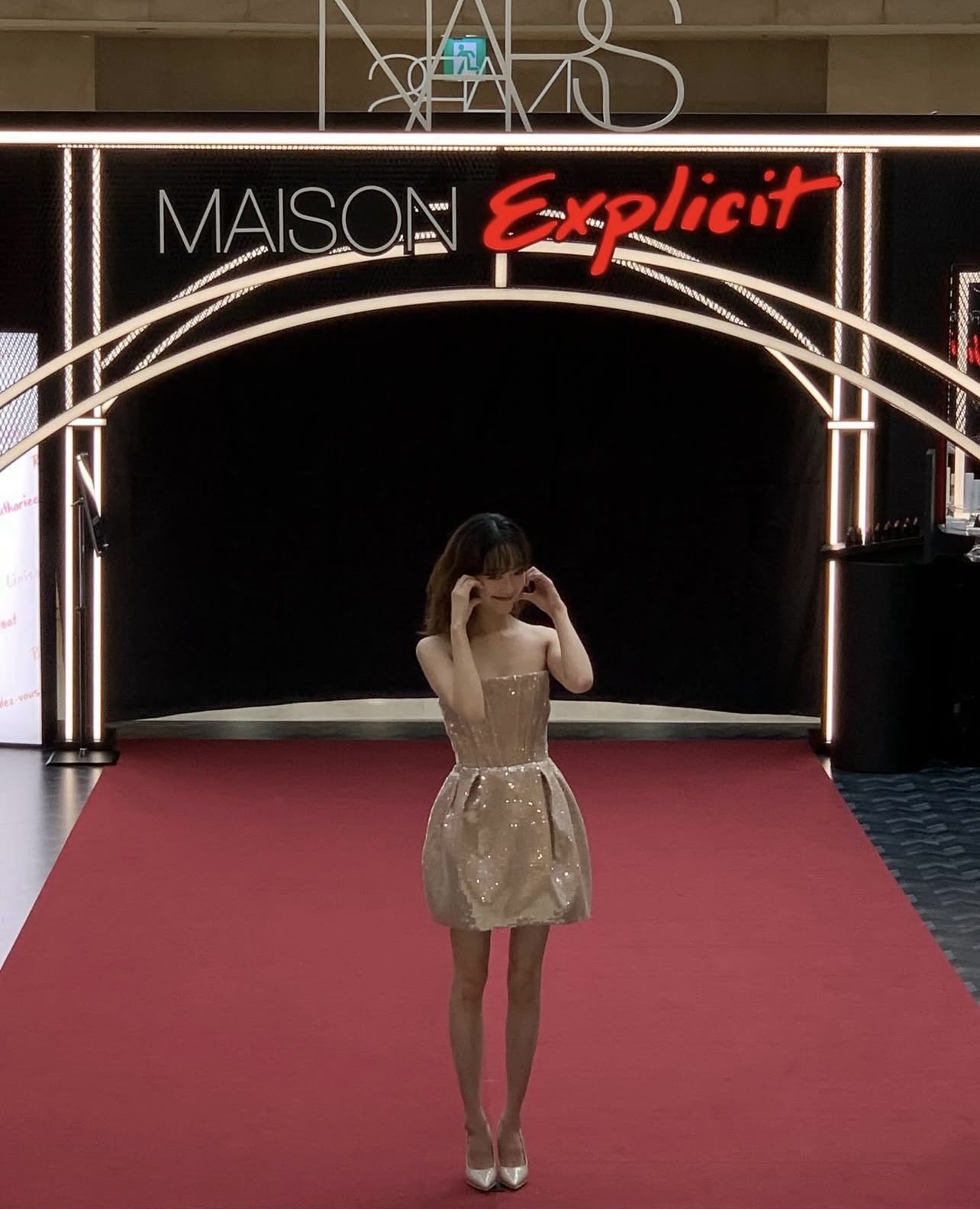 Mỹ nhân Squid Game chỉ còn 36kg dù cao 1m62, fan nhìn đôi chân gầy bước đi như sắp gãy mà xót- Ảnh 2.