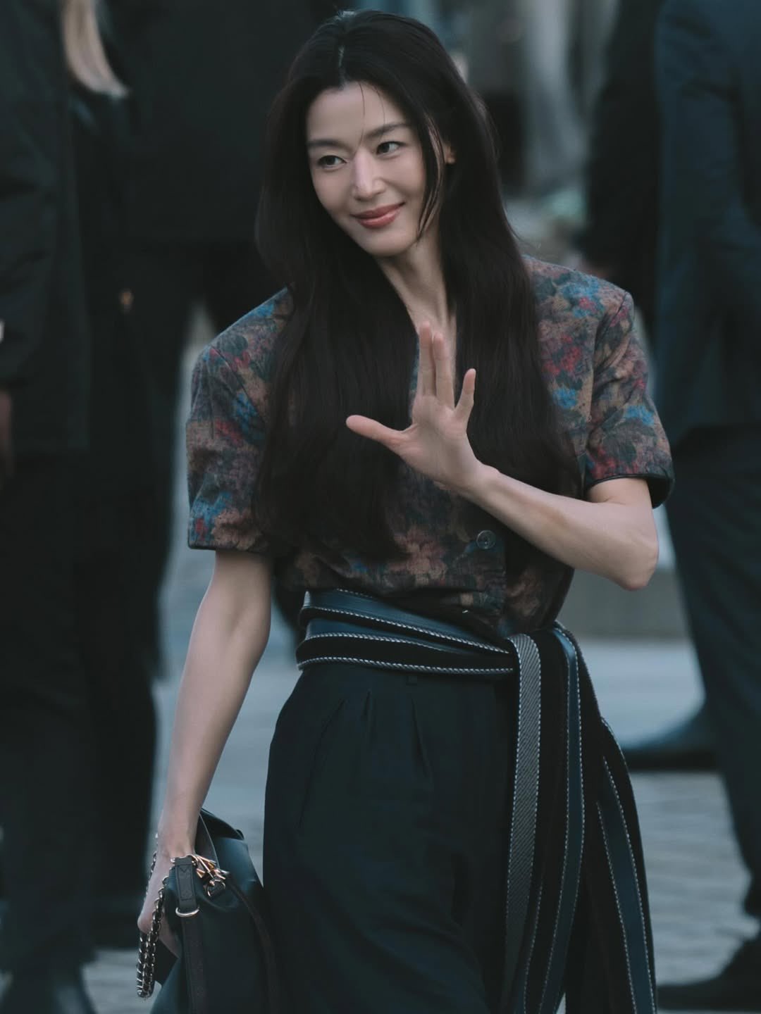 Jeon Ji Hyun vs Thư Kỳ: Cặp kỳ phùng địch thủ U50 ầm ĩ nhất lúc này, chỉ ngắm thôi chứ không thể lựa chọn- Ảnh 5.