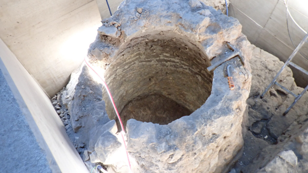 Sửa thang máy, lọt vào thế giới 2.000 năm trước dưới hầm khách sạn- Ảnh 2.