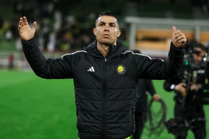 Ronaldo tìm đến phương pháp điều trị khác thường